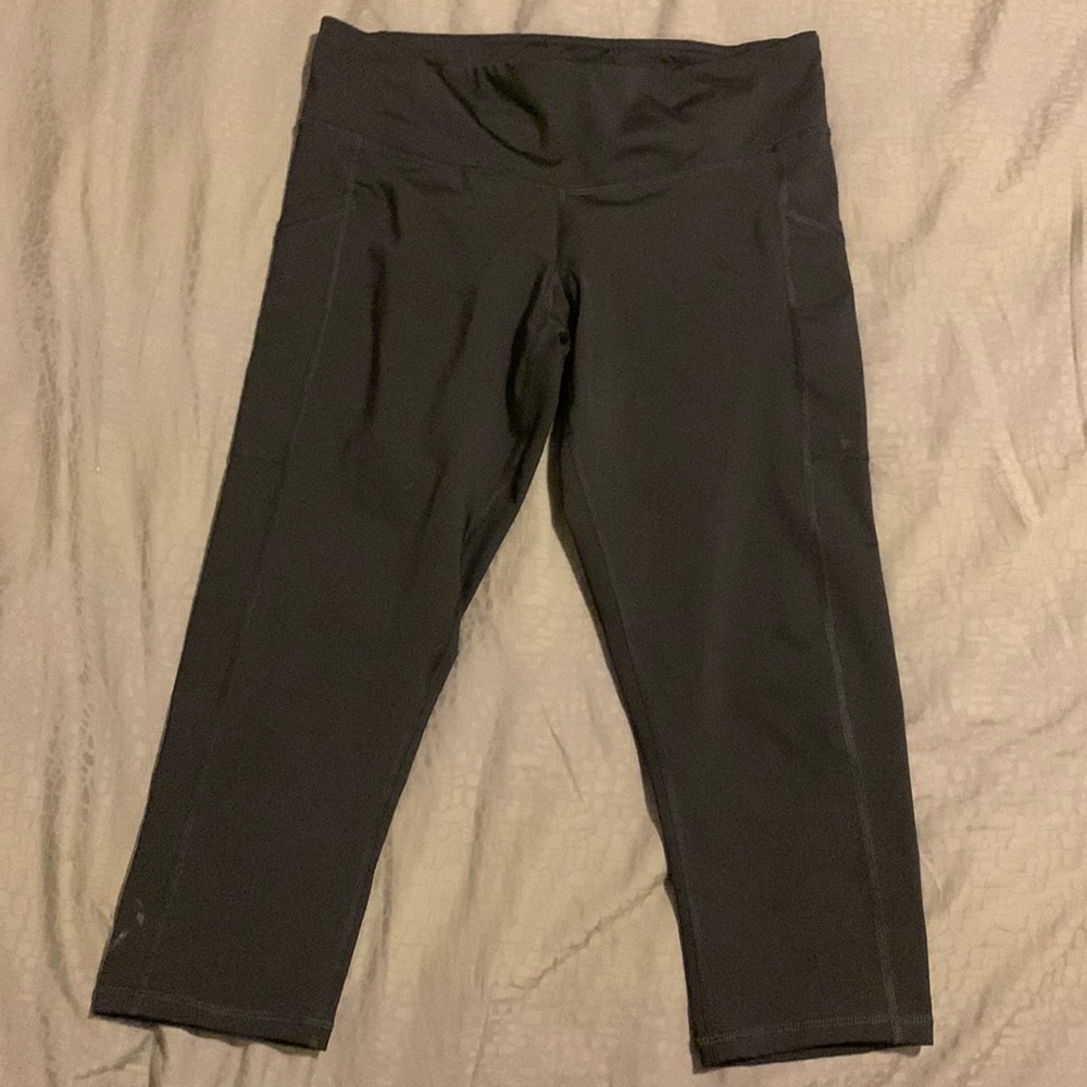 Champion L capri leggings with side pockets